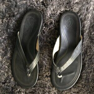 Olukai Leather Sandals Size 9